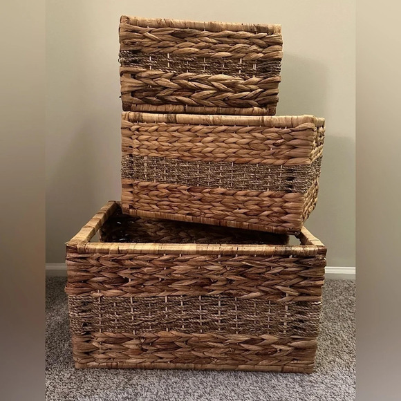 Set of 3 Nesting Baskets with Handles - Picture 1 of 11